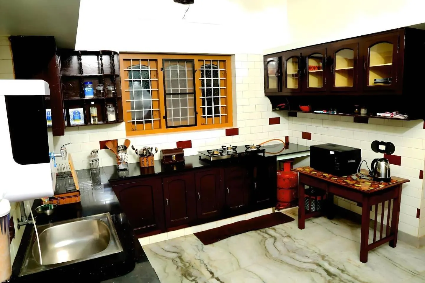Alleppey Haven Homestay Near Backwaters Ground And First Floor Alappuzha